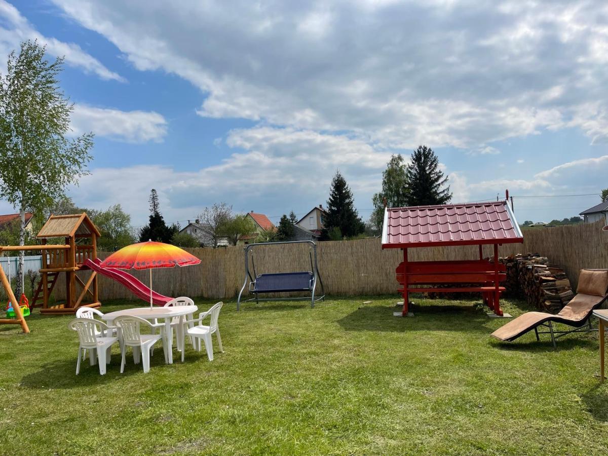 Valentina Apartman Balatonmariafurdo Exterior photo